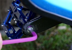 MTB-Pedale abschrauben